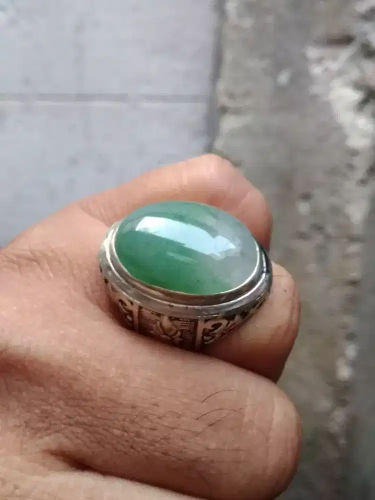 Cincin Giok Burma Gradasi Hijau