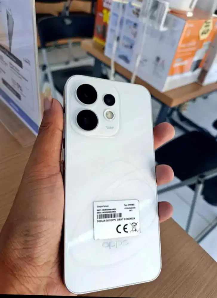 Oppo reno 16 5g 8/256