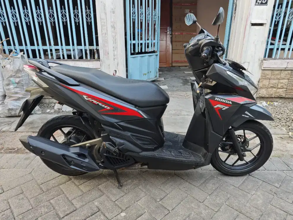 Jual vario 125 2015 plat w sda kondisi sgt bagus siap pakai