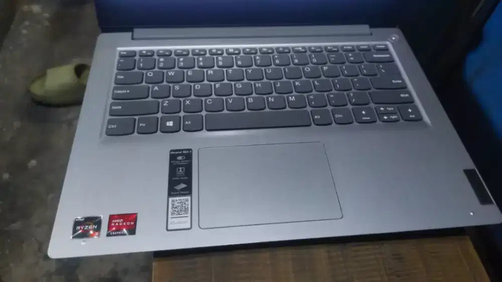 Lenovo Ideapad Ryzen 3-3250U
