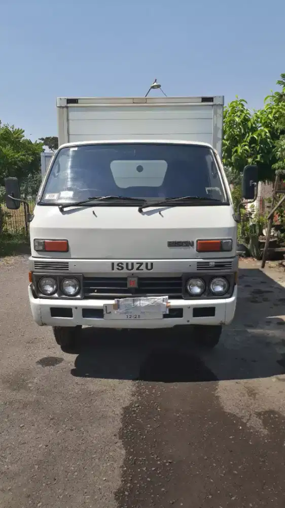 BISON BOX istimewa 94 plat L tgn1 PAJAK HIDUP  dan SIAP PAKAI