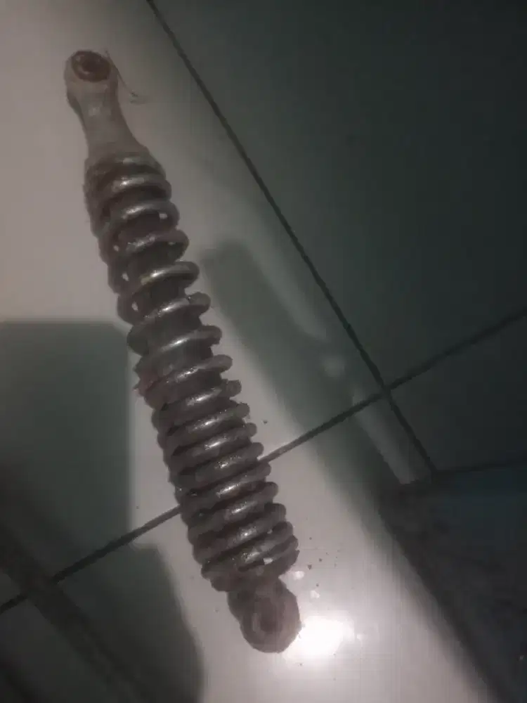 Sok belakang Supra