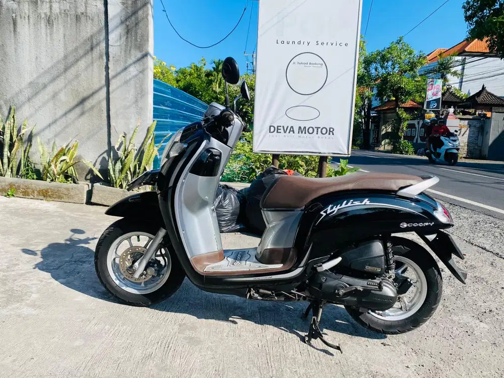 Scoopy 2019 hitam Deva motor