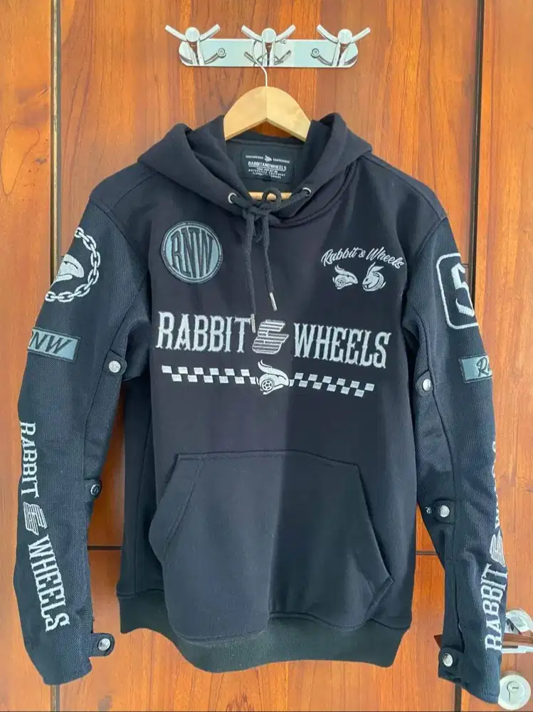 Jaket Rabbit And Wheels