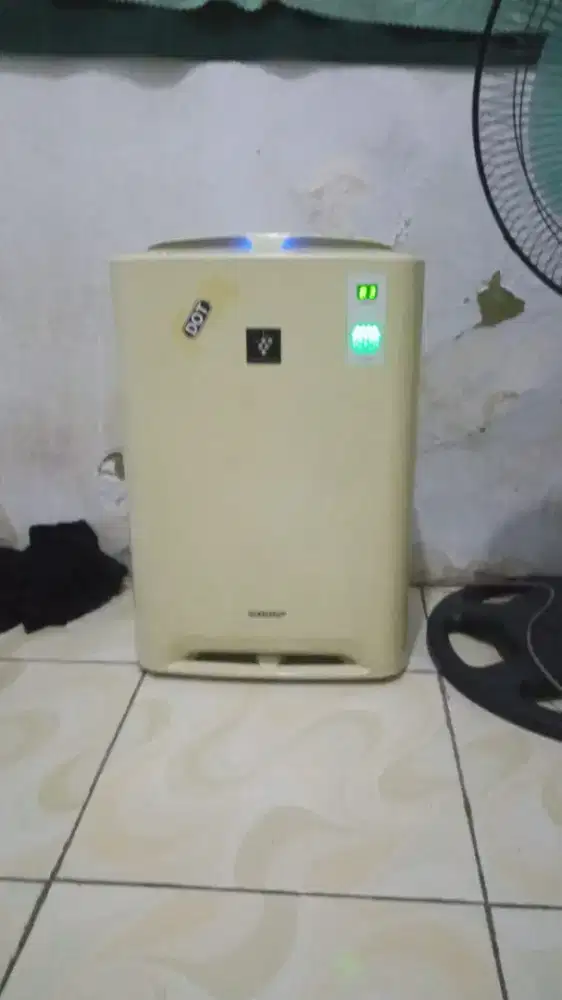 Pengharum ruangan/pembersih udara