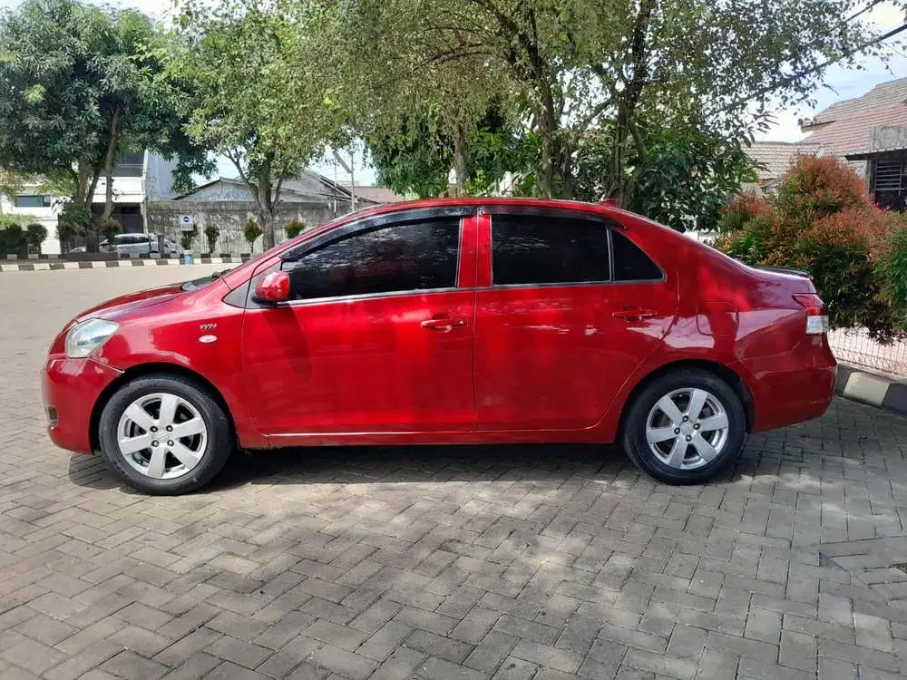Toyota Limo 2012 Bensin