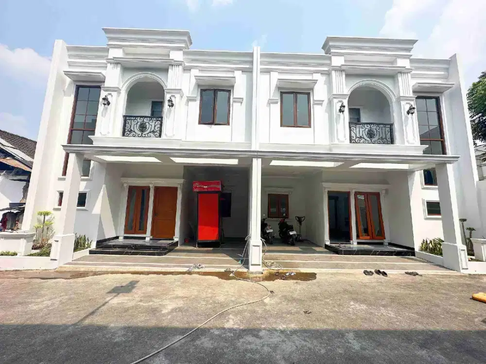 Rumah Strategis di Ciracas Jakarta Timur