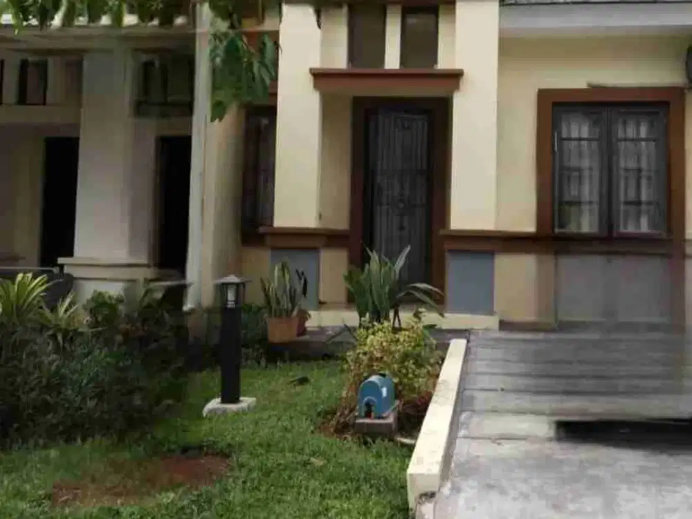 Jual rumah cozy minimalis modern style  dalam cluster favorite bebas banjir. Kota Wisata Cibubur.
