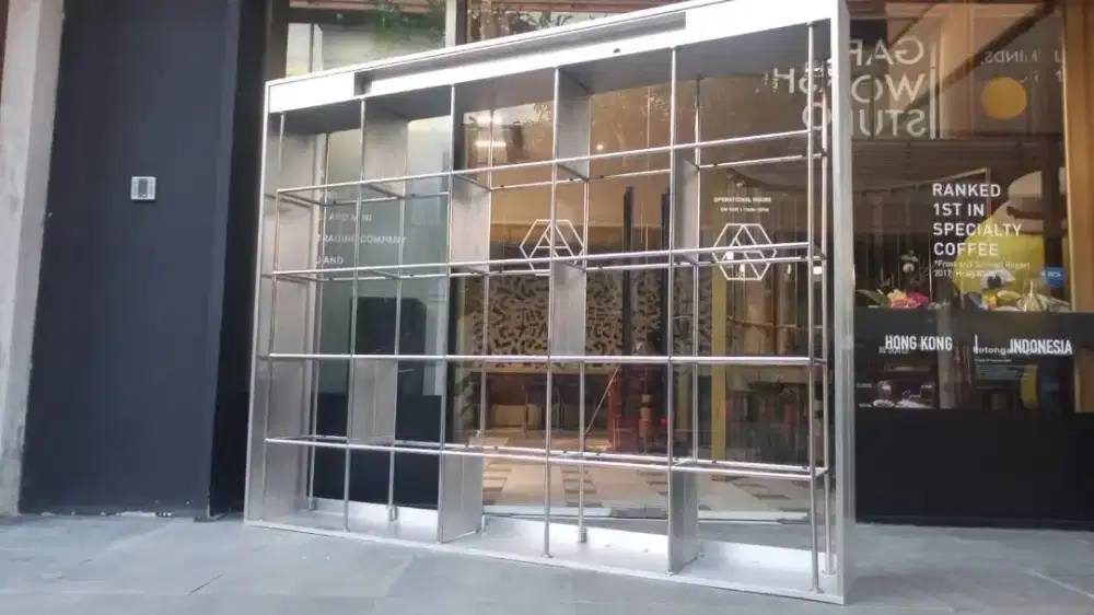Rak Stainless Steel Grid (Open Display Rack) ex Mall / Tenant