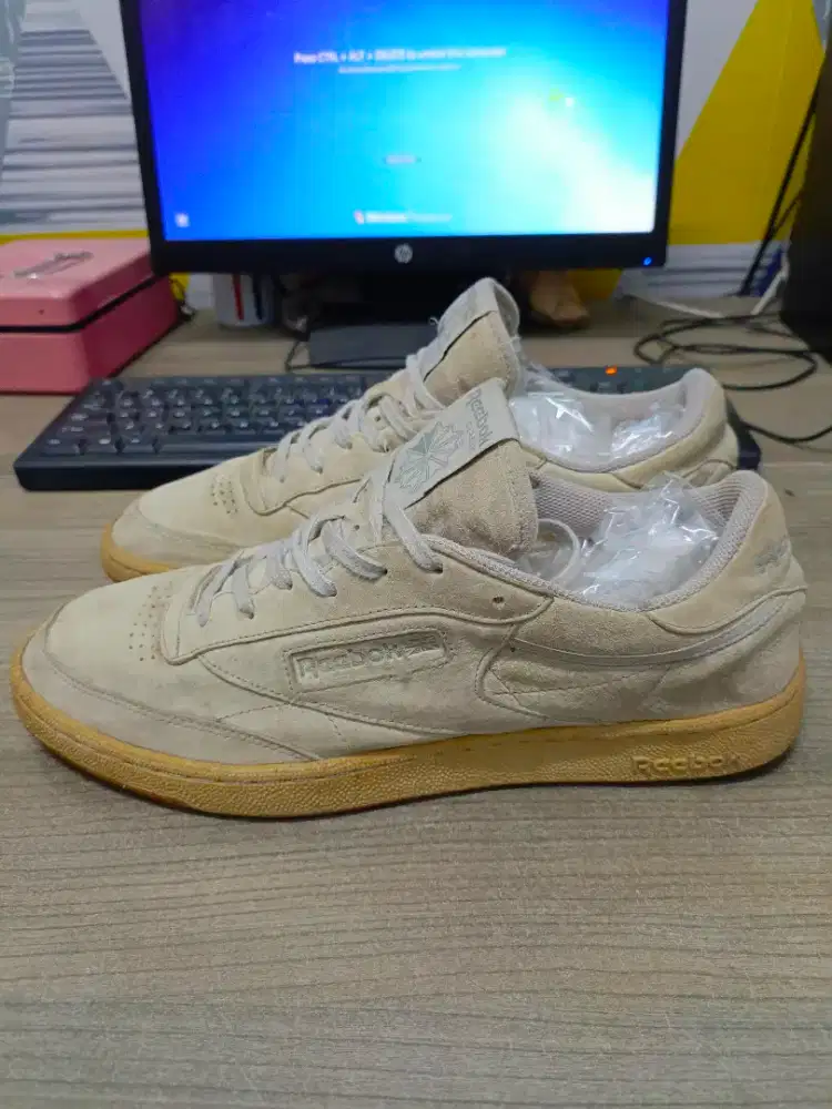 Reebok c85 sg classic size 45