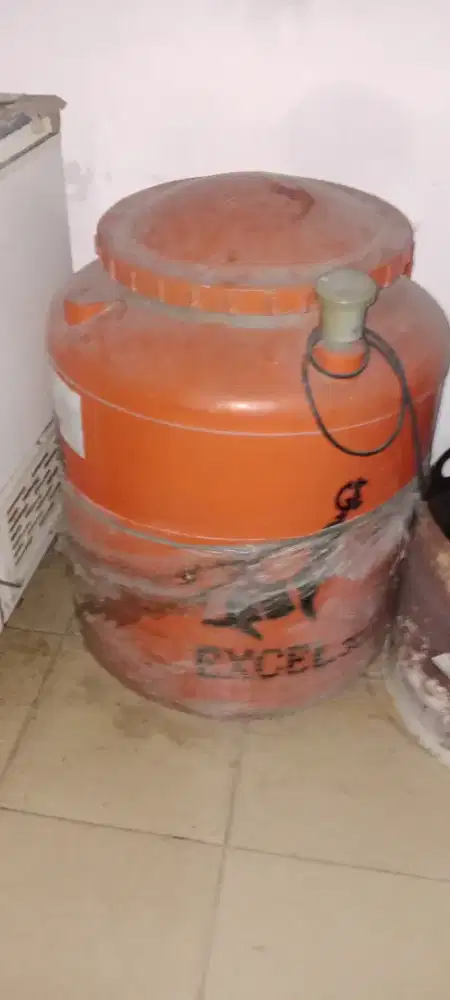 Toren air Excel 300 liter