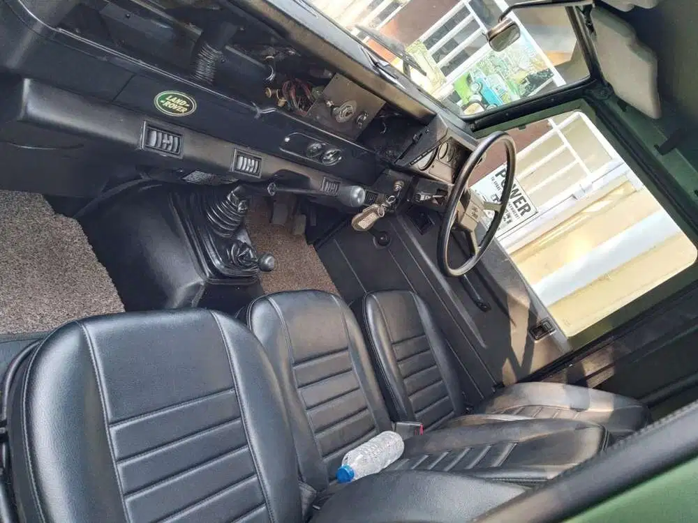 Land Rover Defender Military Wolf Comob