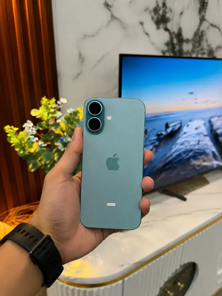 Iphone 16 basic 128gb.
