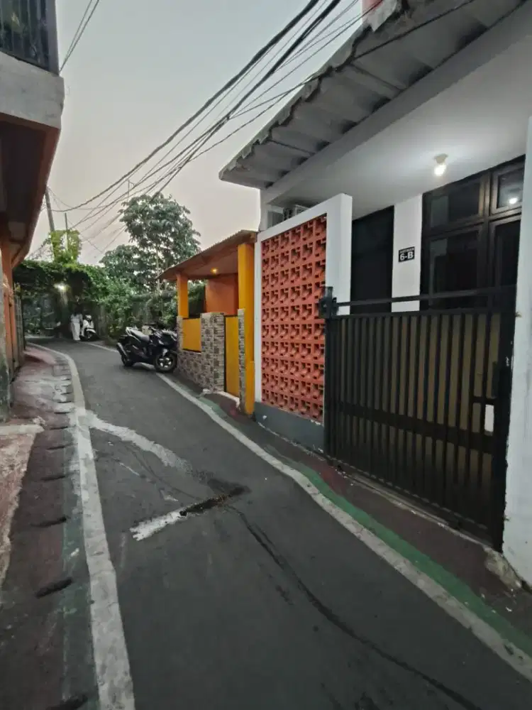 Rumah second dijual type kontrakan Areman Tugu Depok