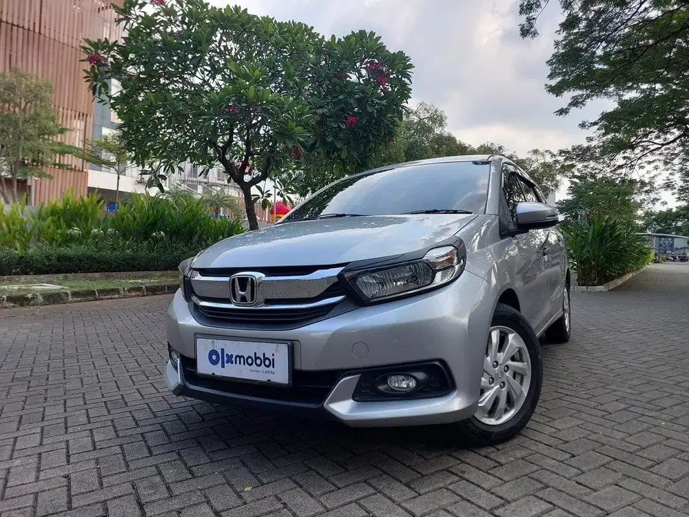 TDP 1 JUTA Honda Mobilio 1.5 E Bensin-AT 2017 Abu CSZSB
