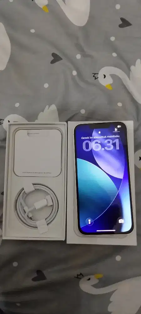 Iphone 13 starlight 128gb fullset all operator