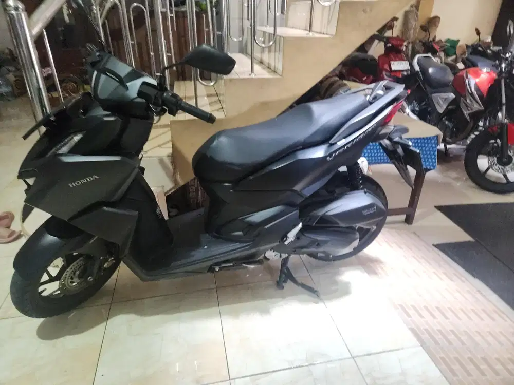 Vario 160 abs hitam 2023 Gbm