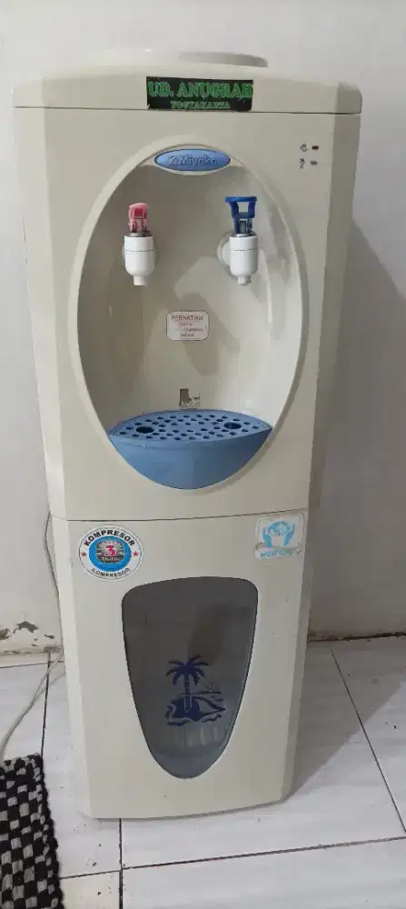 Dispenser Miyako