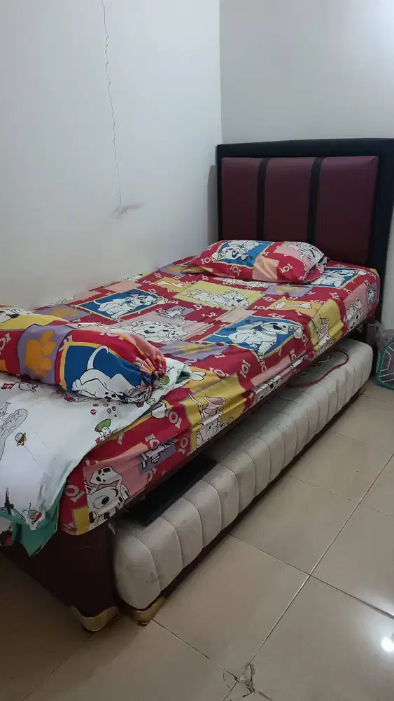 Kasur full latex