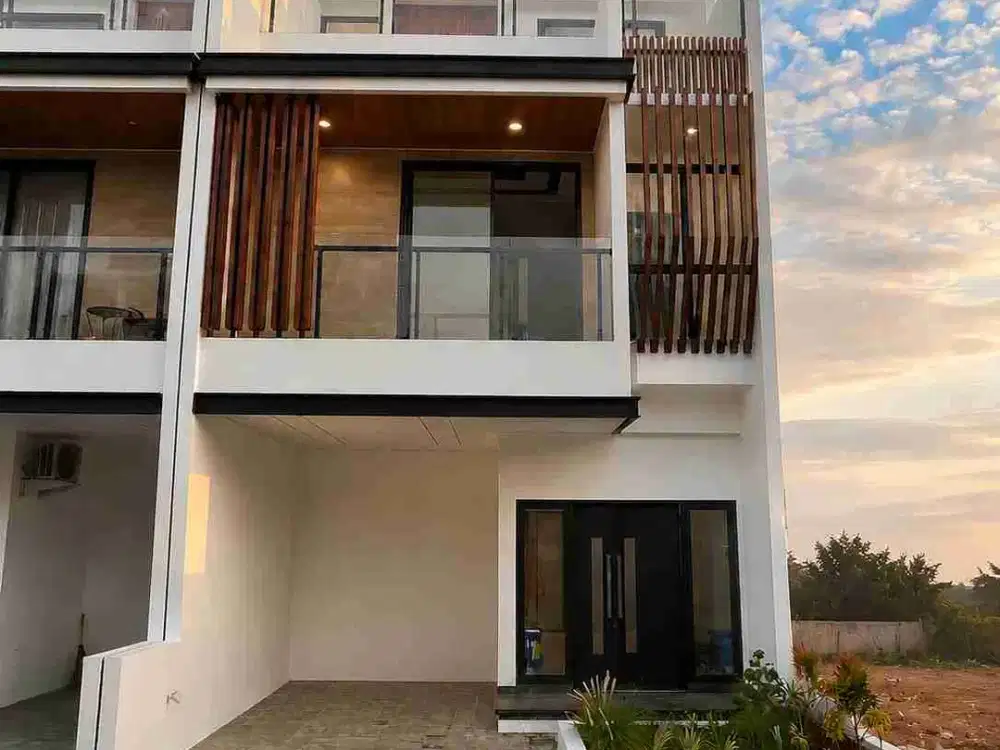 Rumah baru siap huni dalam townhouse ekslusif