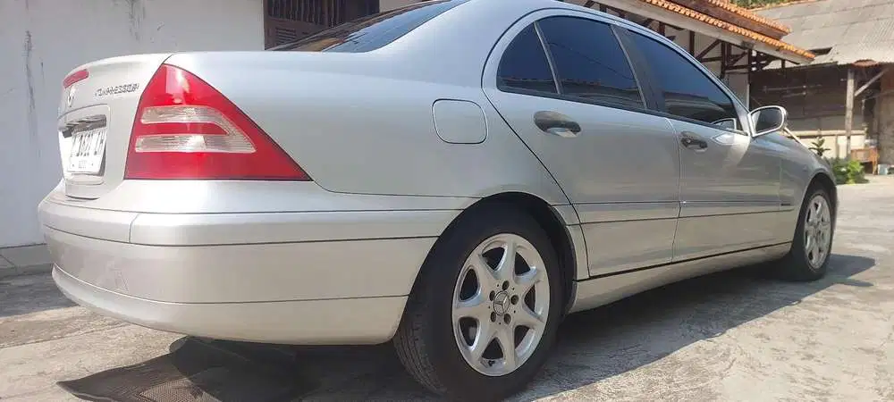 Mercedes-Benz C180 Kompressor 2004 Bensin