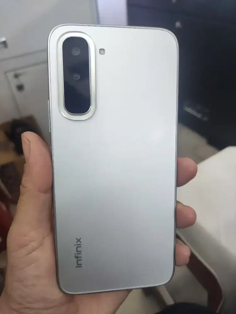 Infinix Hot 70 Ram 8/128Gb
