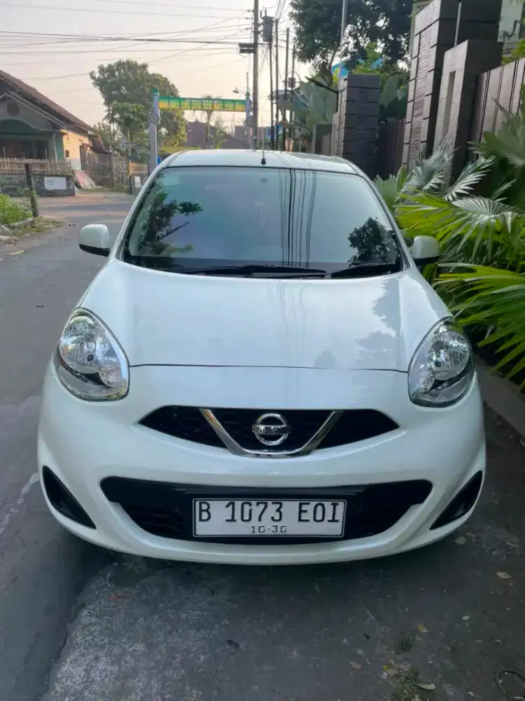 Nissan march matic 2015