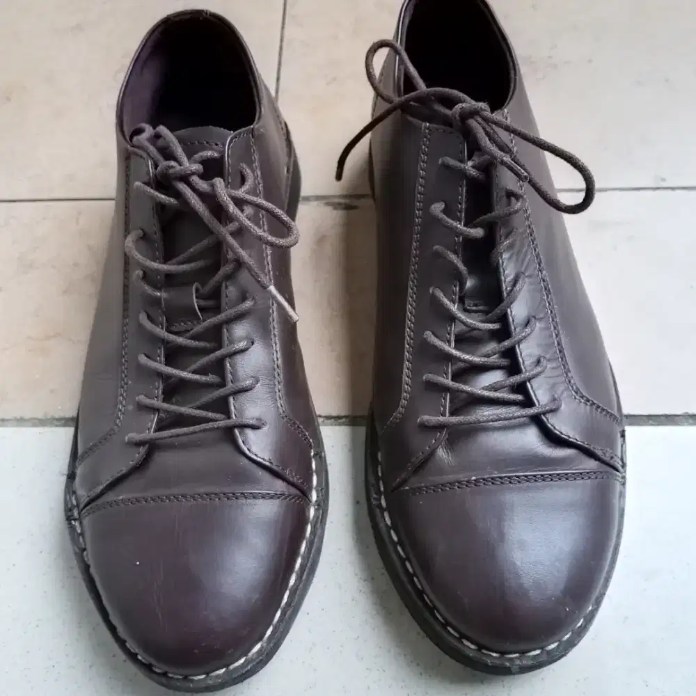 Jual sepatu kulit