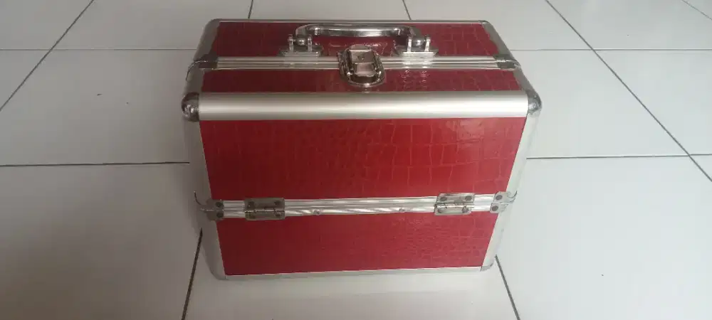 Tempat kosmetik