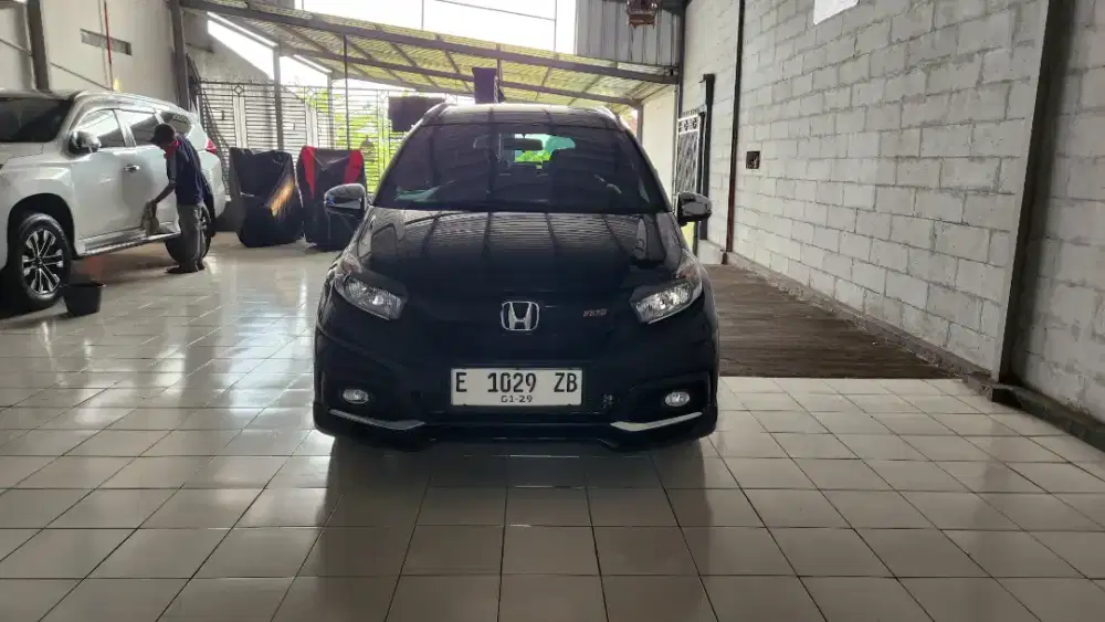 MOBILIO RS CVT 2018