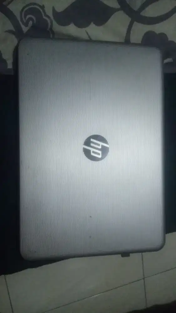 Laptop merk hp min batrai