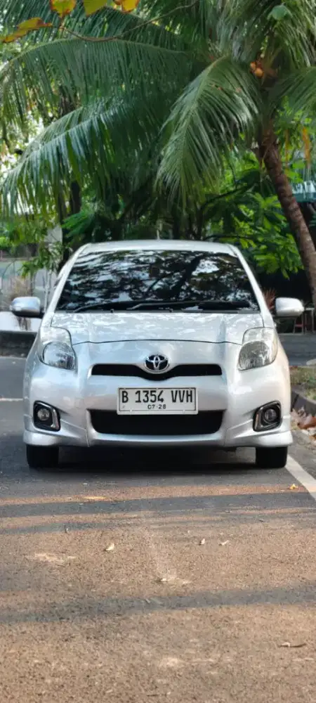 TOYOTA YARIS S MANUAL 2011