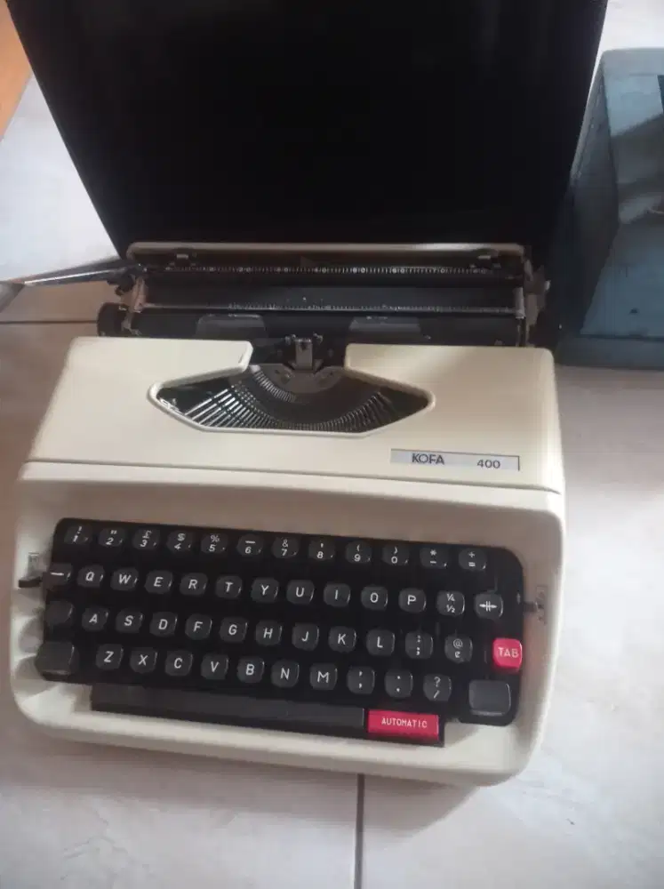 Dijual mesin tik+stempel serbaguna