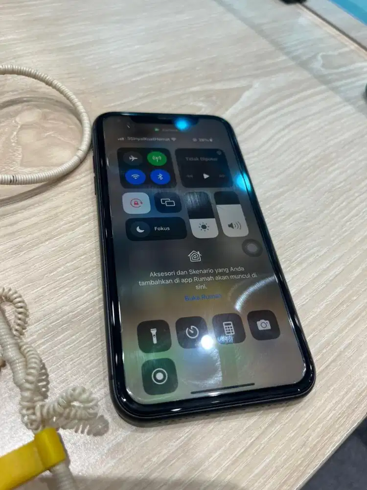 Iphone 11 64Gb hitam mulus ex ibox