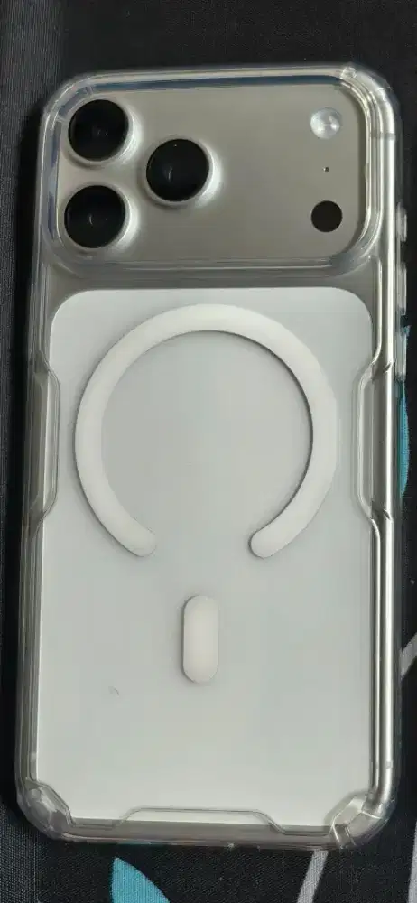 Iphone 17 pro max 1 TB silvers
