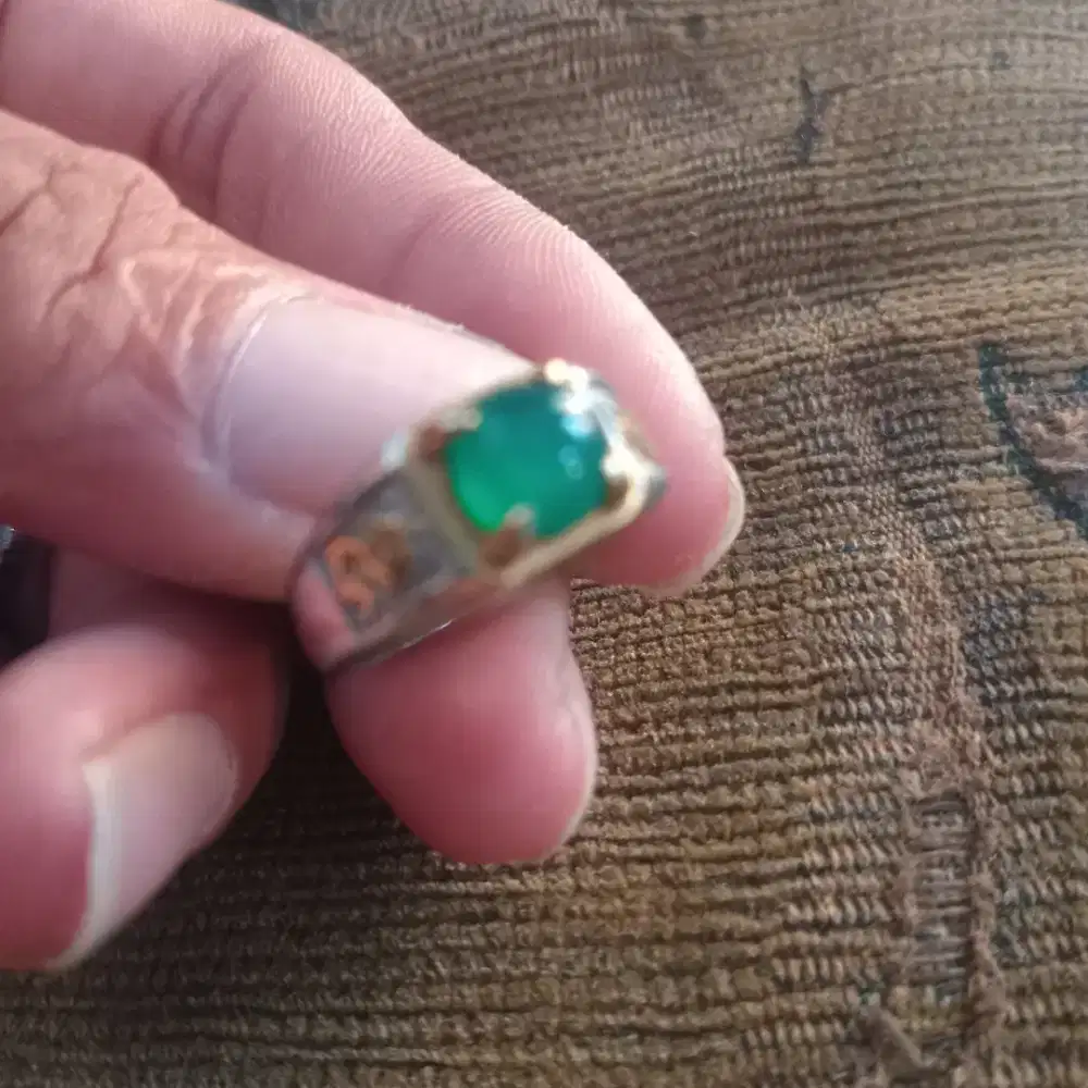 Cincin batu bacan/garut