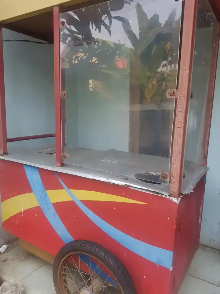 Gerobak bekas fried chicken bhn besi