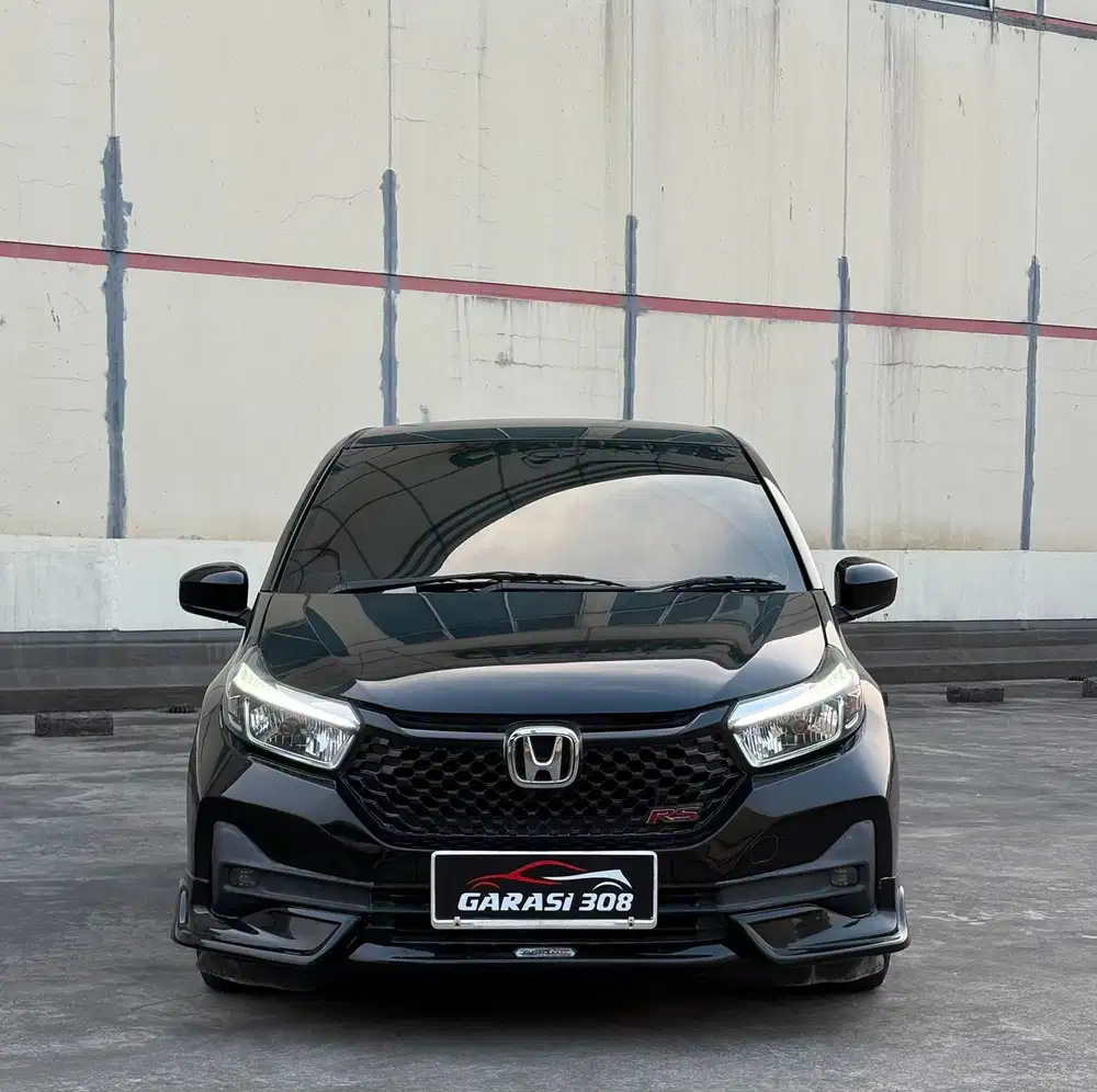 Honda New Brio Satya E 1.2 CVT AT 2023 Hitam