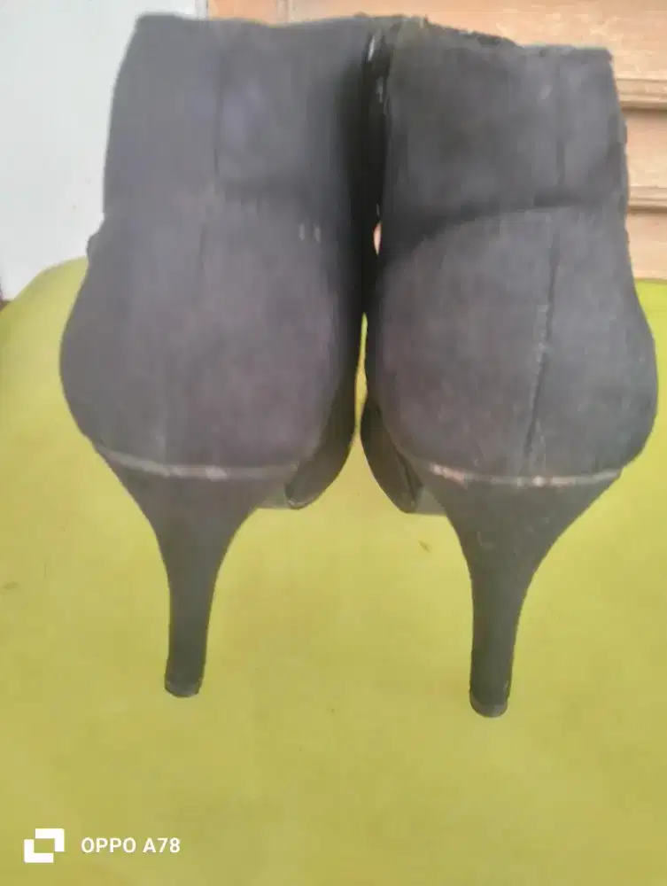 Sepatu wanita hitam merk ALDO size 36