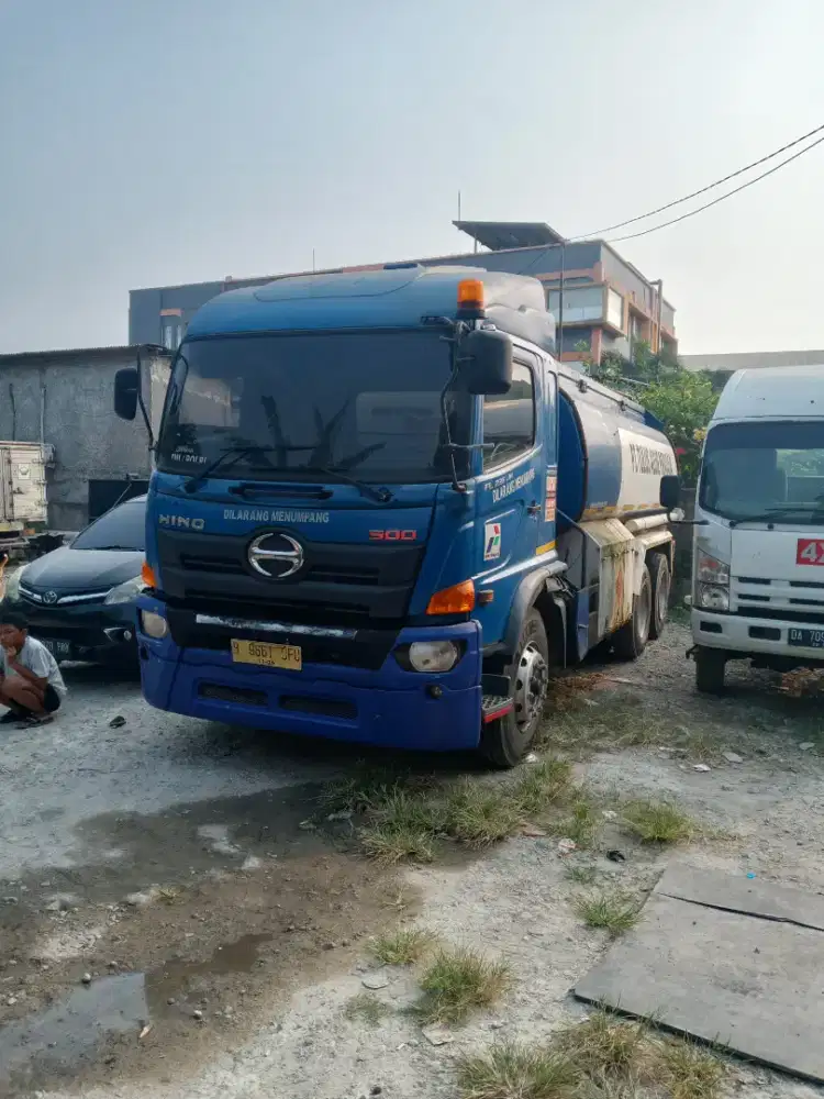 MOBIL TANGKI BBM 16RB KL, HINO 5000 tronton