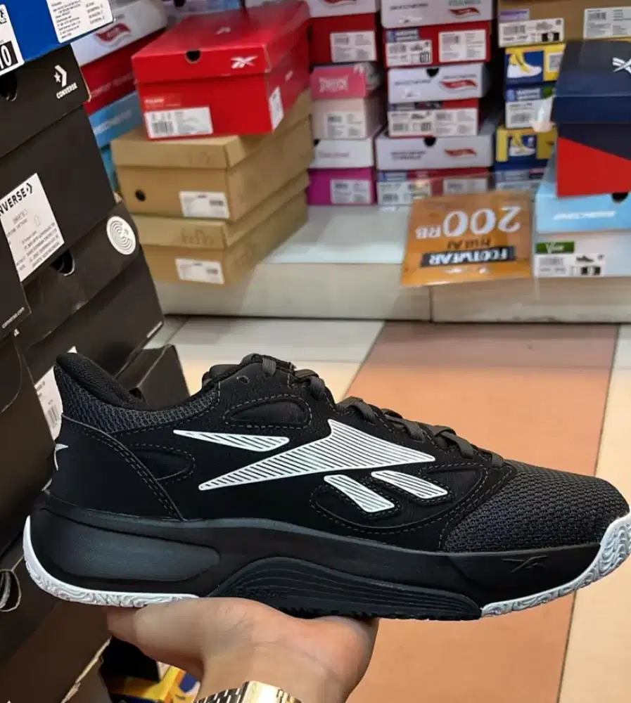 Sepatu tenis padel Reebok sizs 42 murah