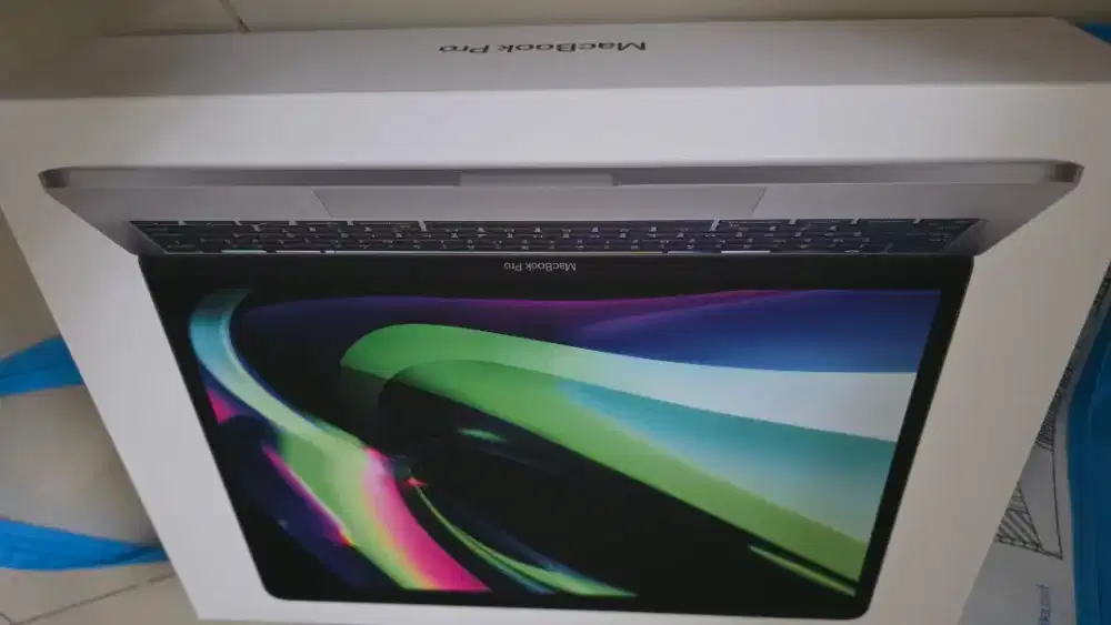 Macbook Pro M1 256 Silver Ex Ibox Like New 99%
