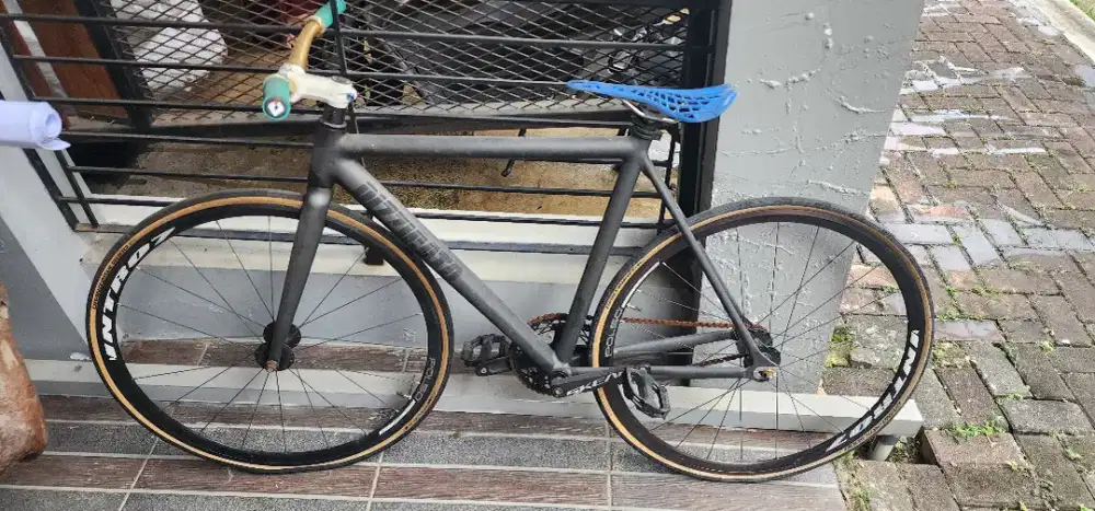 Sepeda Pizzicato kondisi 90% baru