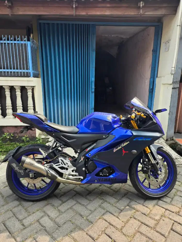 YAMAHA YZF R15 V4 2023 BIRU KM LOW PAJAK HIDUP NO MINUS