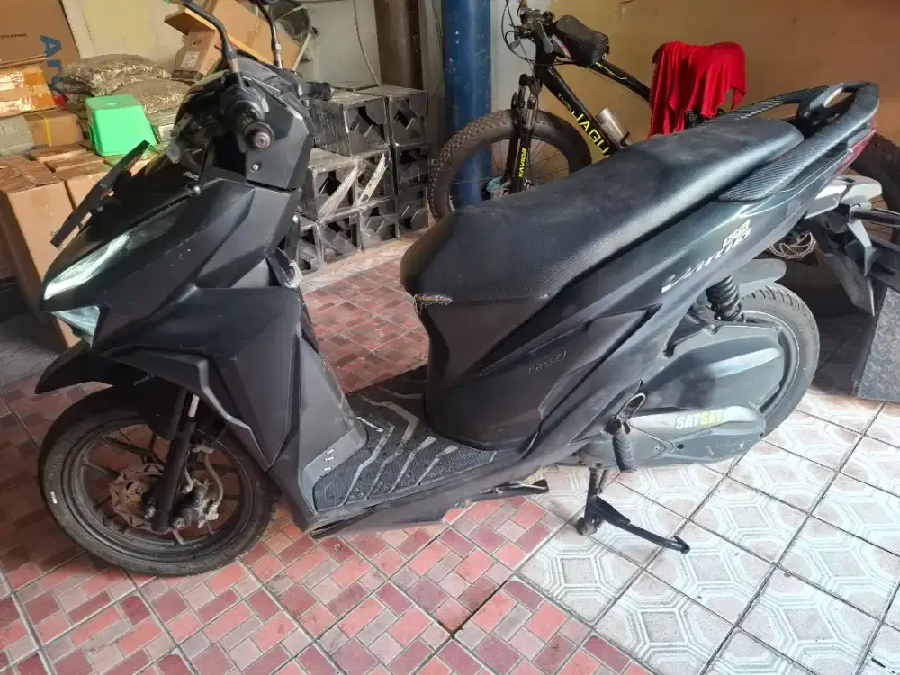 JUAL CEPAT  VARIO 125 iss