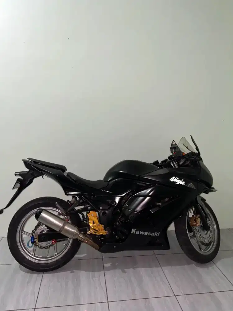 Ninja 250 hitam 2011