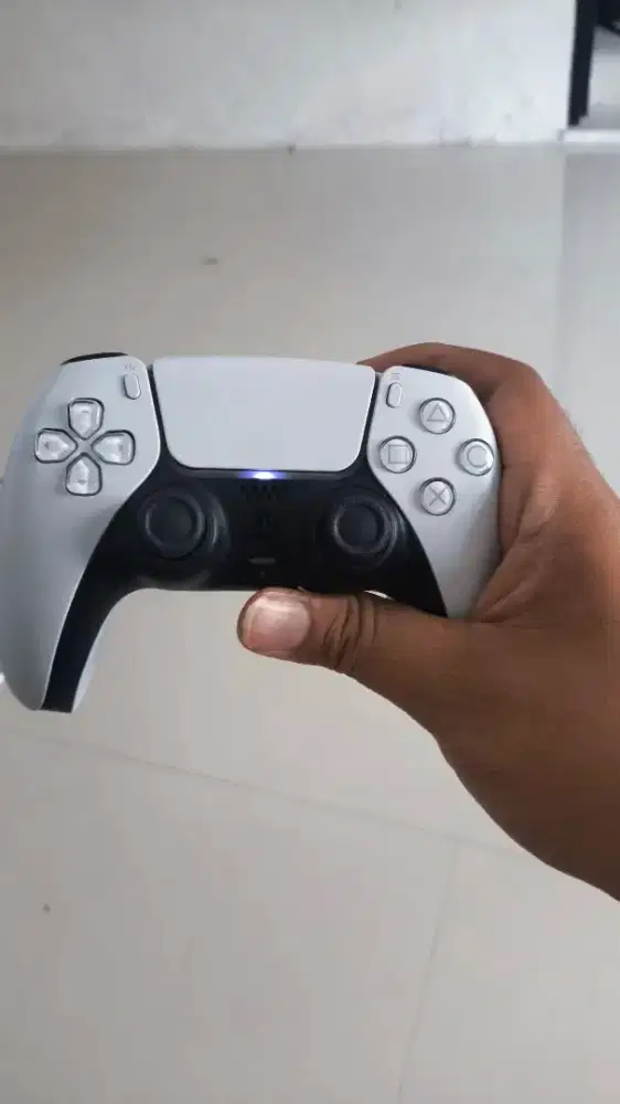 Stik dualsense ds5 ps5 ori putih