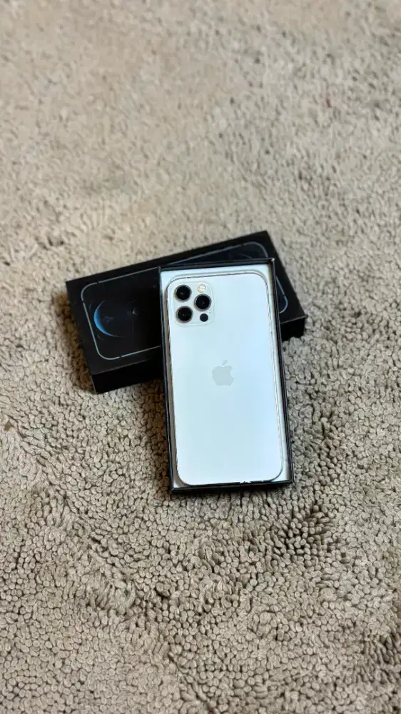 IPHONE 12 PRO 256 SILVER INTER