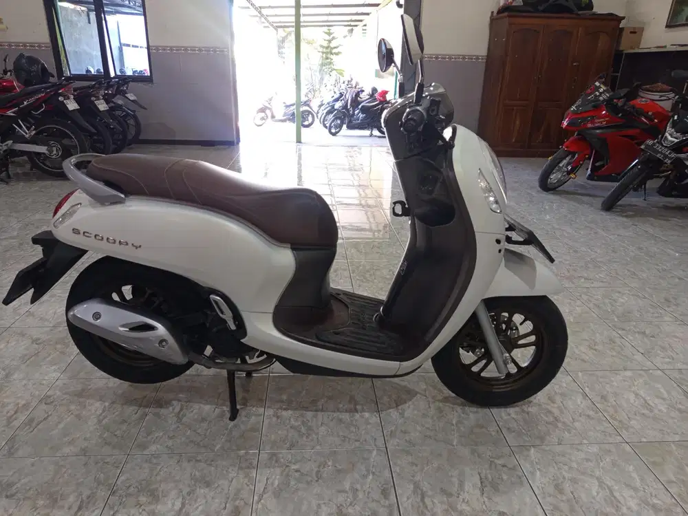 Scoopy Prestige 2023