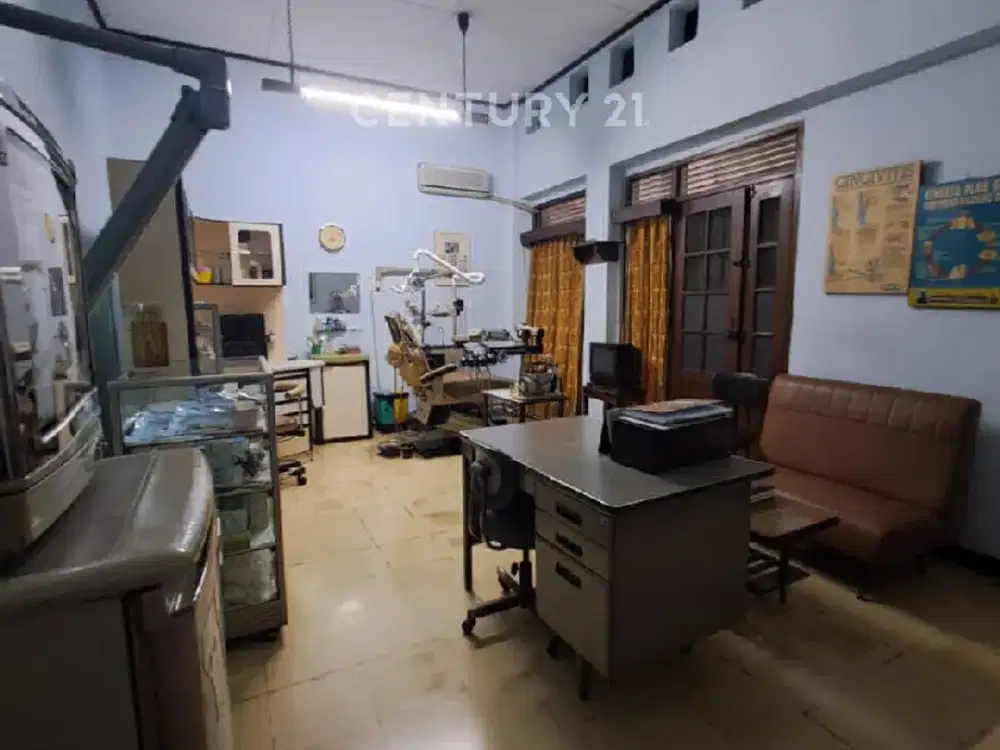 Rumah Besar Hitung Tanah Di Kramat Jakarta Pusat